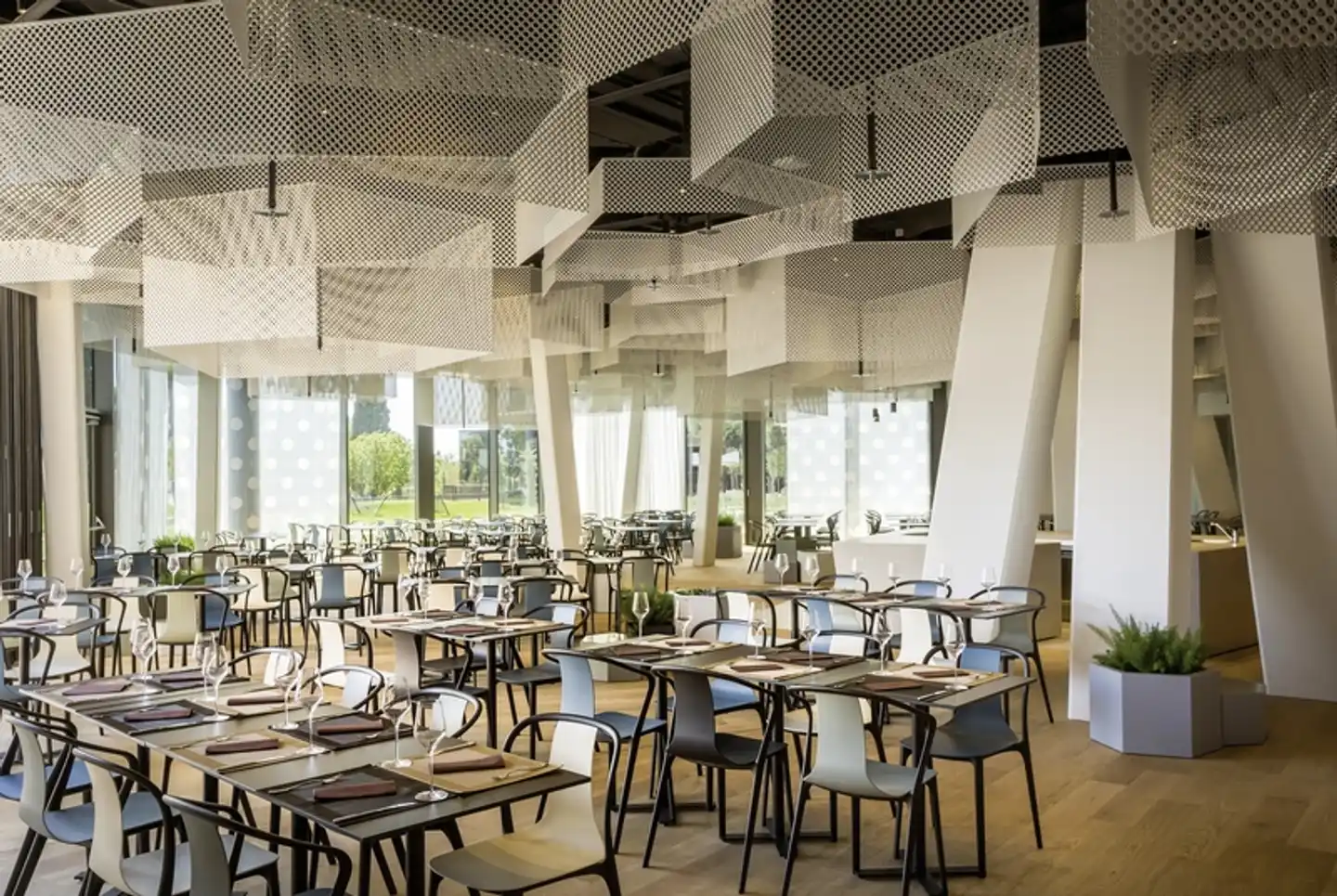 Family Hotel Amarin Restaurant