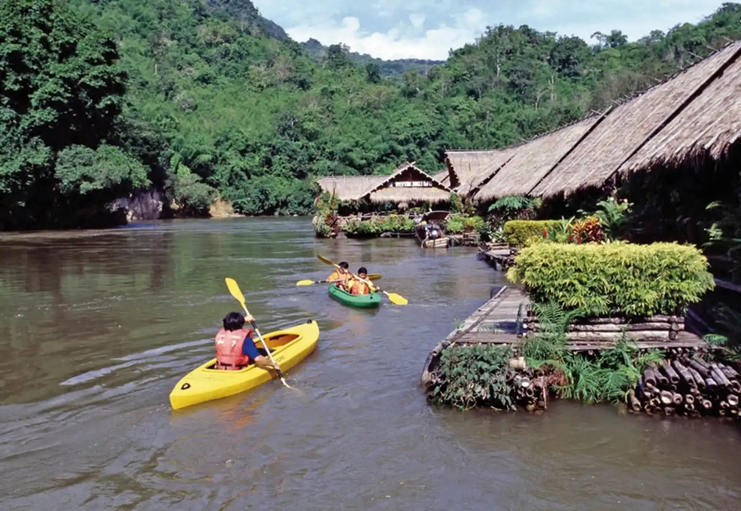 River Kwai Rafts Sport und Entertainment