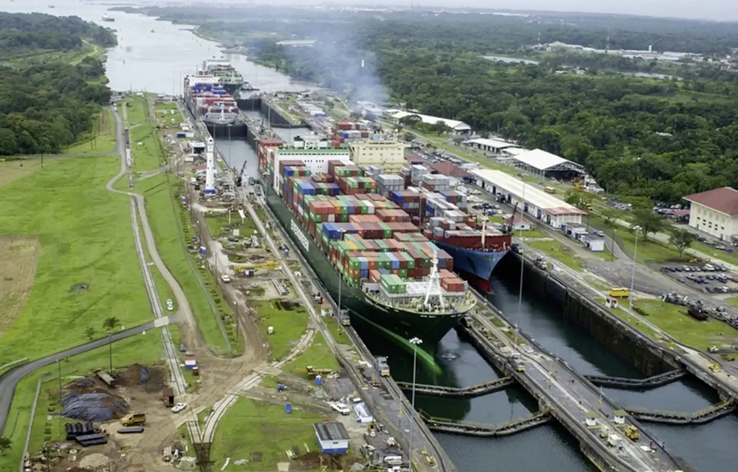 Der Panama-Kanal, das 8. Weltwunder Aussenansicht