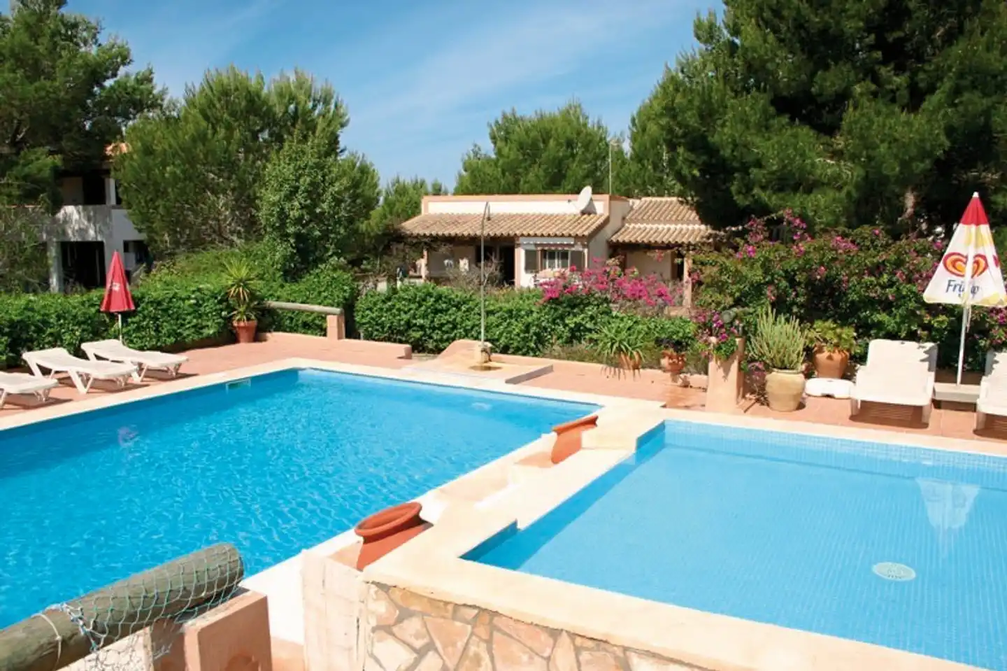 Allida Pool