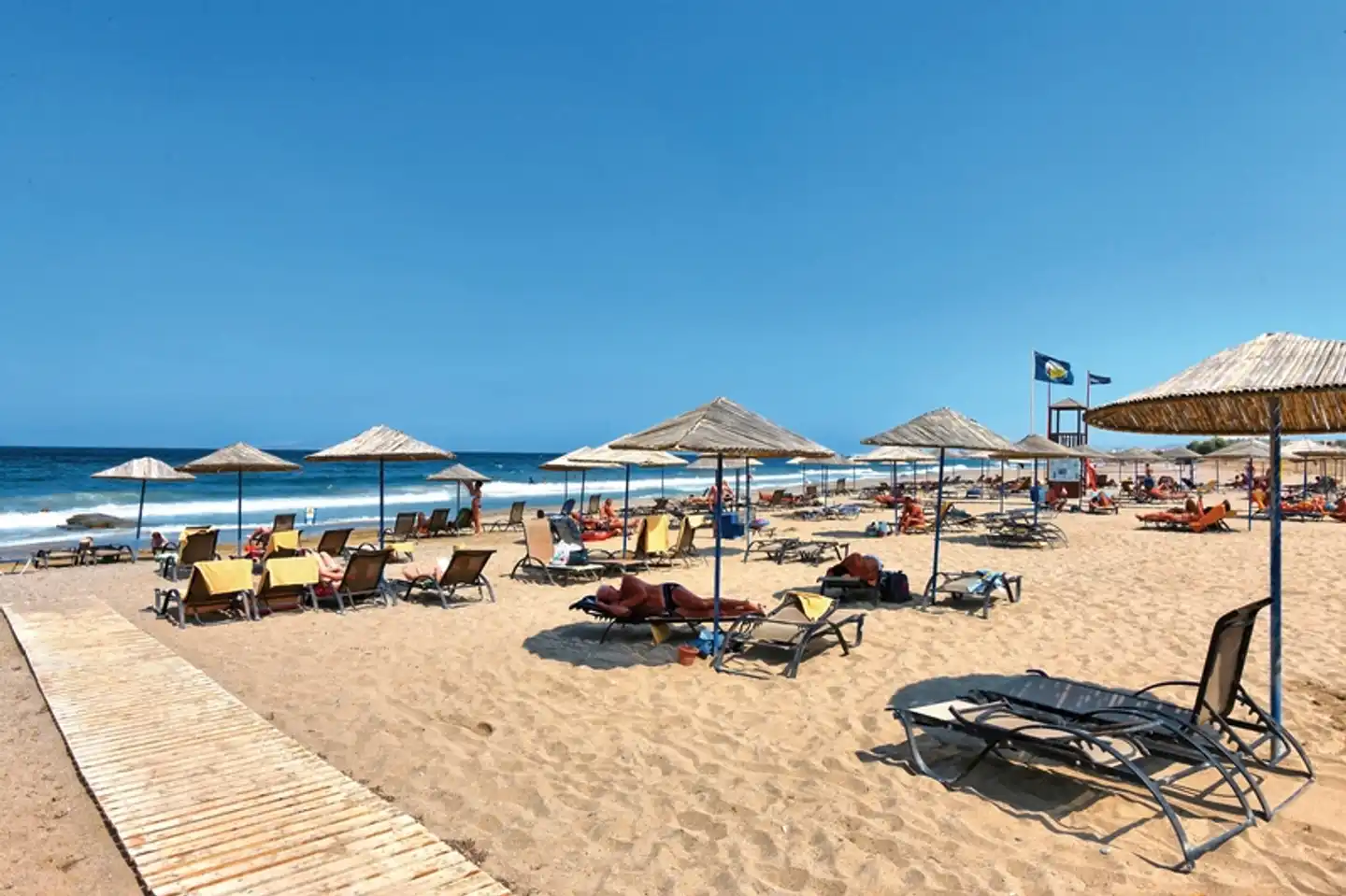 Apollonia Beach Resort & Spa Strand