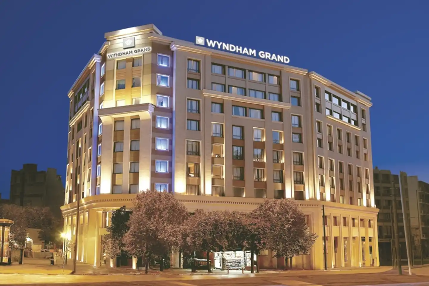 Wyndham Grand Athens Aussenansicht