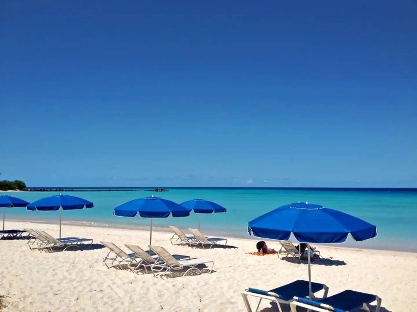 Island Inn Strand