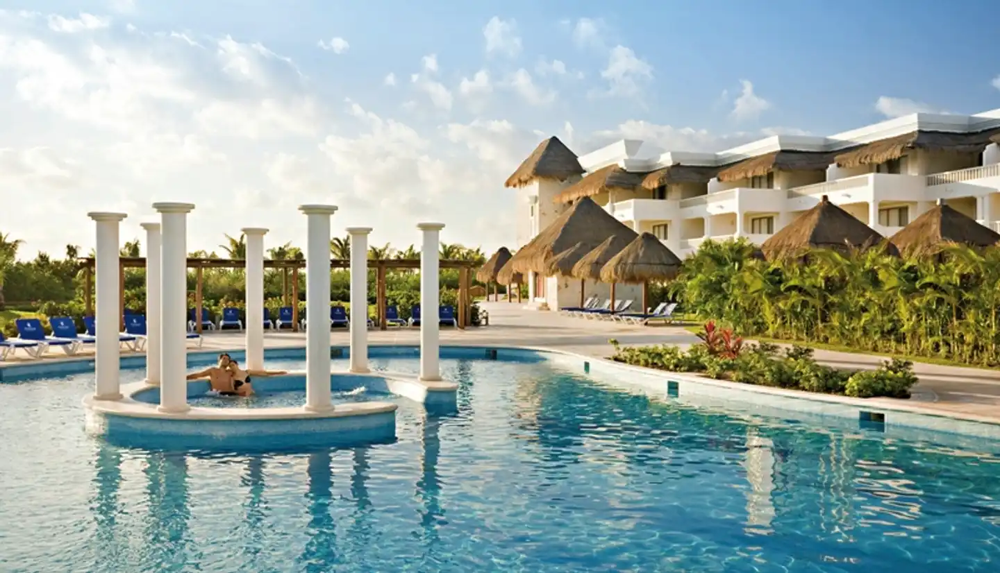 Grand Riviera Princess Pool