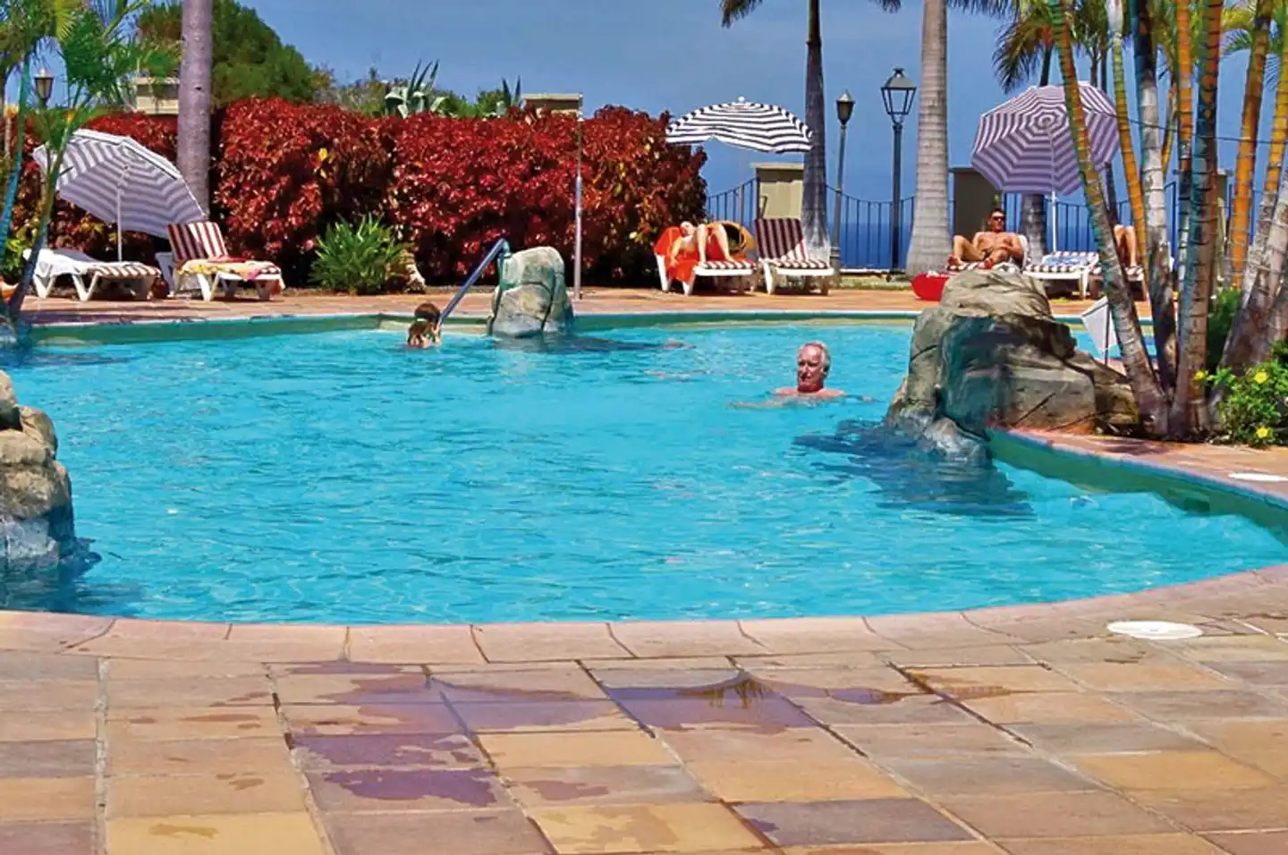 Playa de los Roques Pool