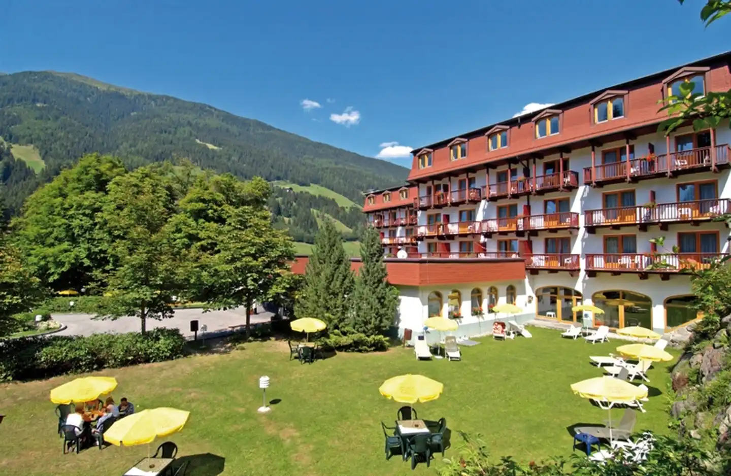 Alpenhotel Weitlanbrunn Garten