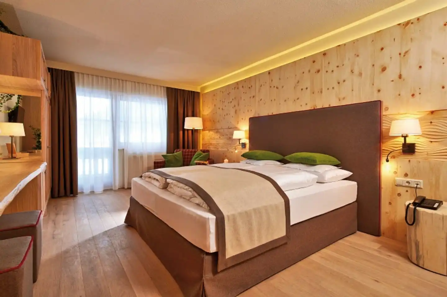 Alpeiner Nature Resort & Spa Tirol Wohnbeispiel