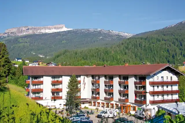 Familienhotel Kleinwalsertal Aussenansicht