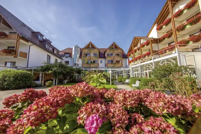 Ringhotel Krone Schnetzenhausen Aussenansicht