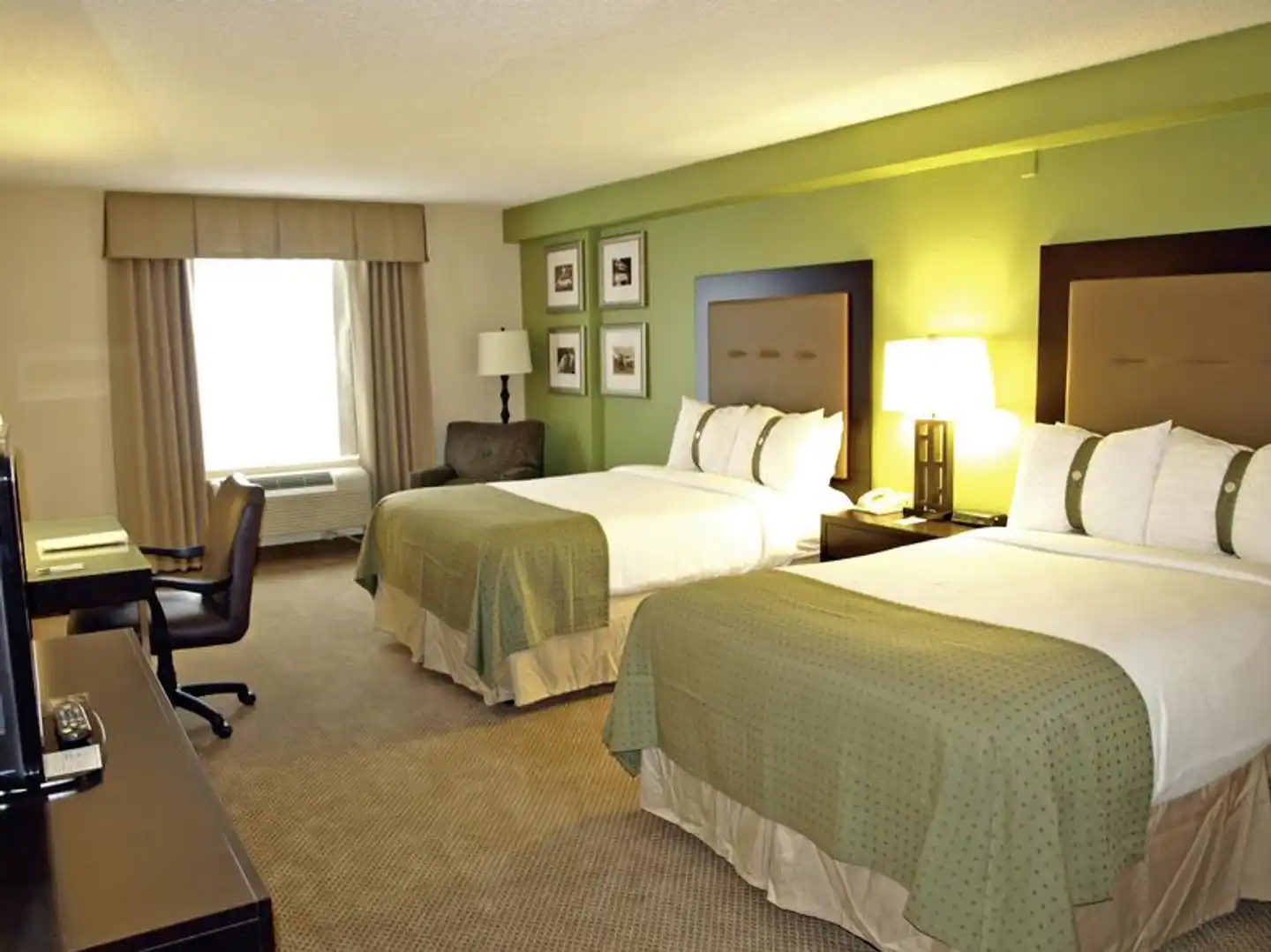 Holiday Inn & Suites Across from Universal Orlando Wohnbeispiel