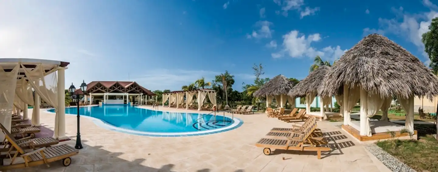 Playa Pesquero Pool