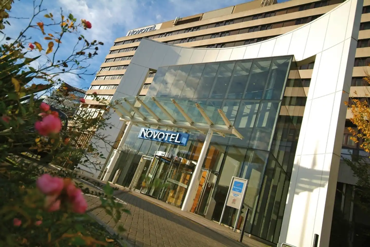 Novotel London West Hotel Aussenansicht
