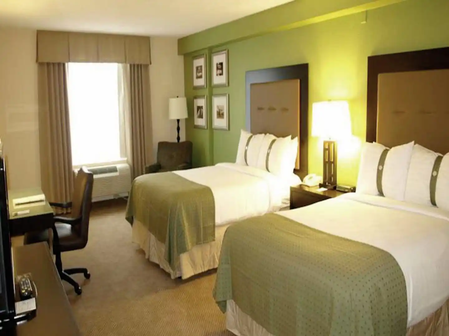 Holiday Inn & Suites Across from Universal Orlando Wohnbeispiel