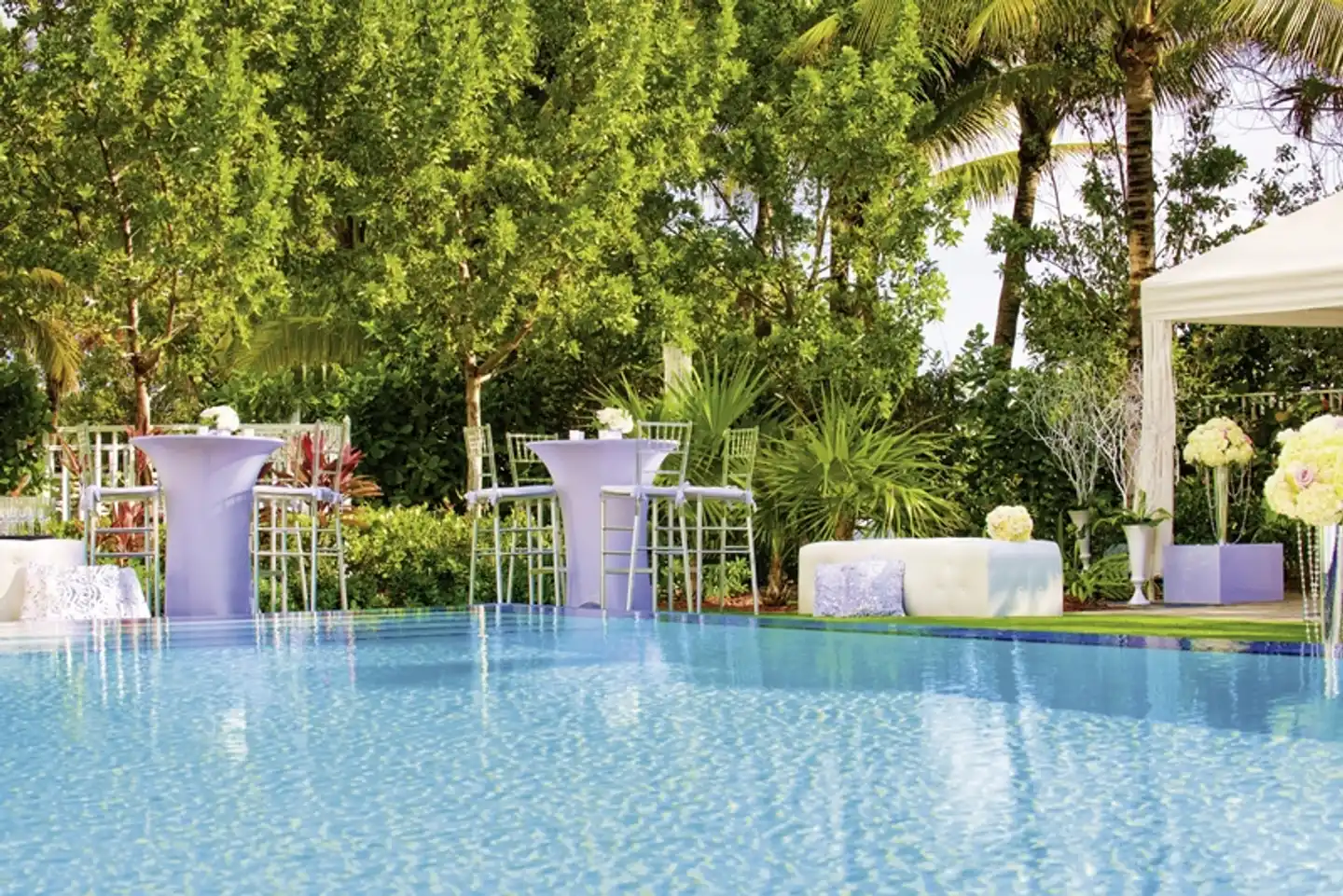 Cadillac Hotel & Beach Club Pool