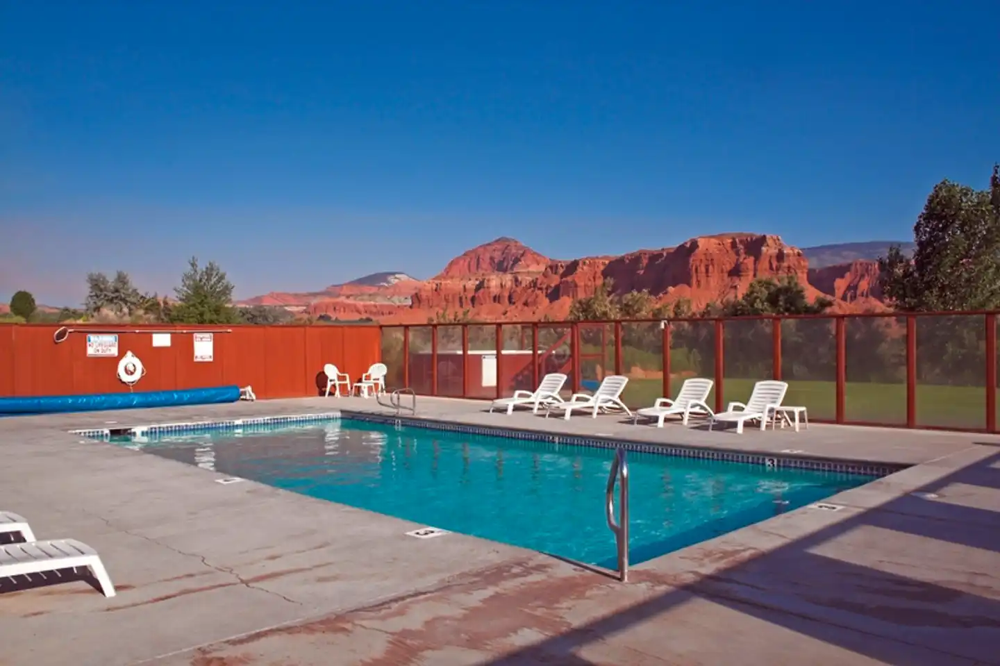 Capitol Reef Resort Pool