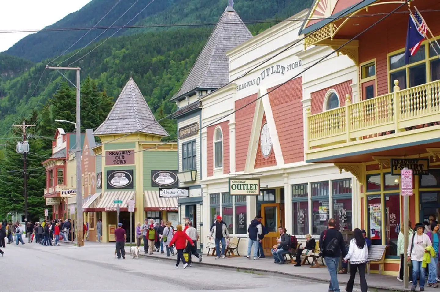 Golden Circle Yukon & Alaska Aussenansicht