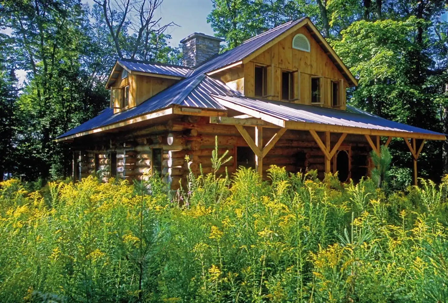 Algonquin en canoë - Lodge Aussenansicht