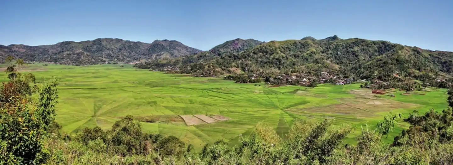 Komodo & Flores zum Kennenlernen (Privatreise) Landschaft