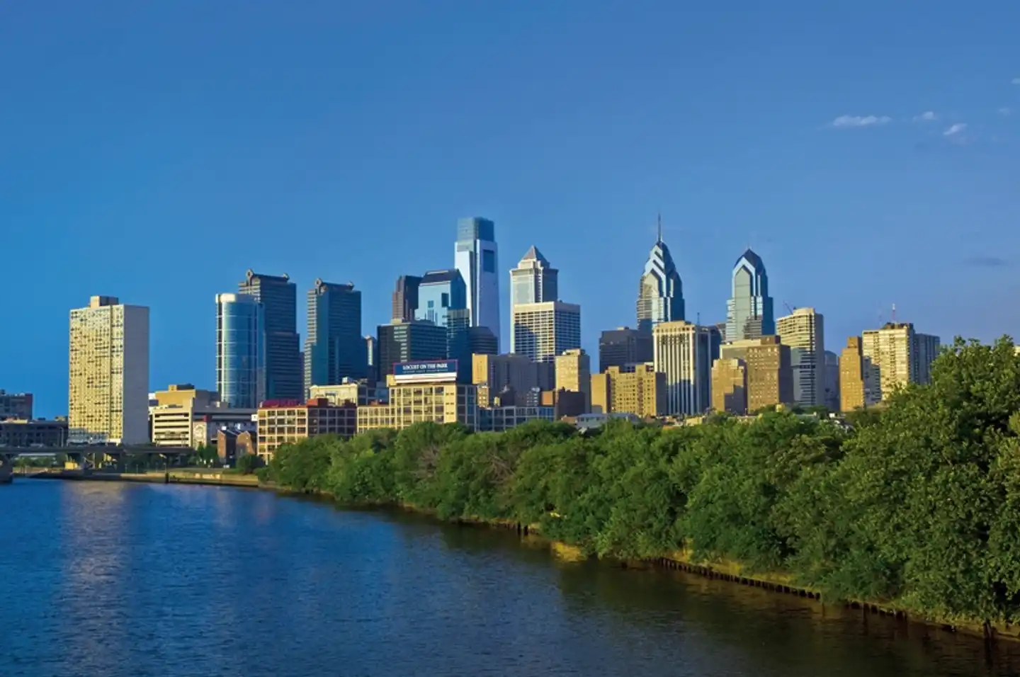 Niagarafälle, Outlet Shopping, Philadelphia & Washington, DC (4 Tage) Aussenansicht