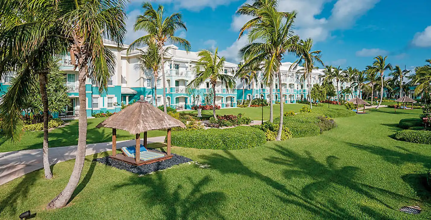 Hotel sandals hot sale emerald bay